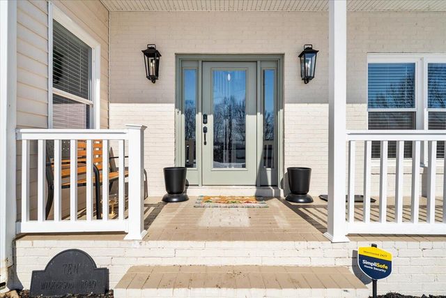 10 Wilkerson RD, Wirtz, VA 24184