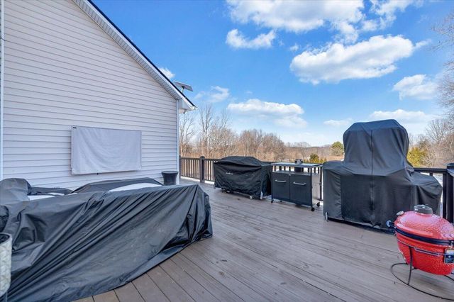 10 Wilkerson RD, Wirtz, VA 24184