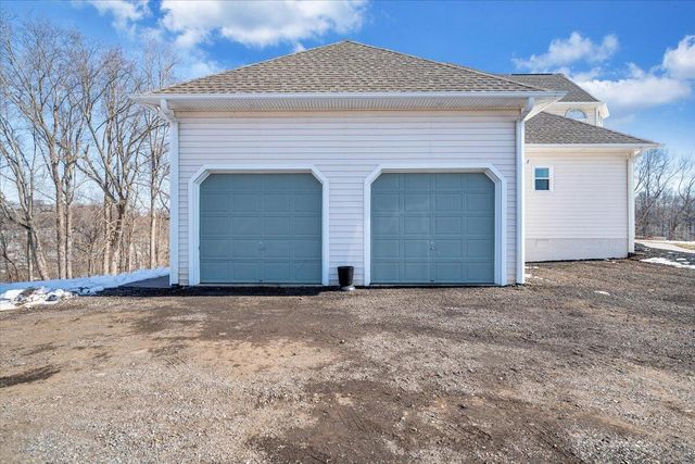 10 Wilkerson RD, Wirtz, VA 24184