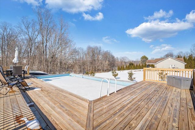 10 Wilkerson RD, Wirtz, VA 24184