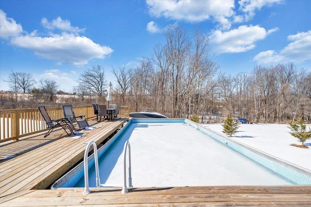 10 Wilkerson RD, Wirtz, VA 24184