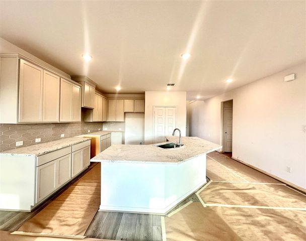 16602 Villa Del Mar Lane, Friendswood, TX 77546