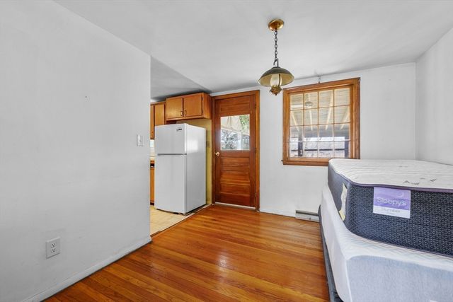 22 Longfellow Dr, Barnstable, MA 02632