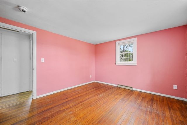 22 Longfellow Dr, Barnstable, MA 02632