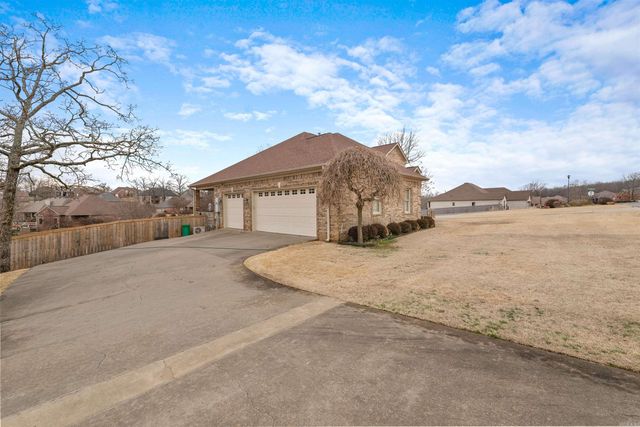 9109 Wooded Acres, Sherwood, AR 72120