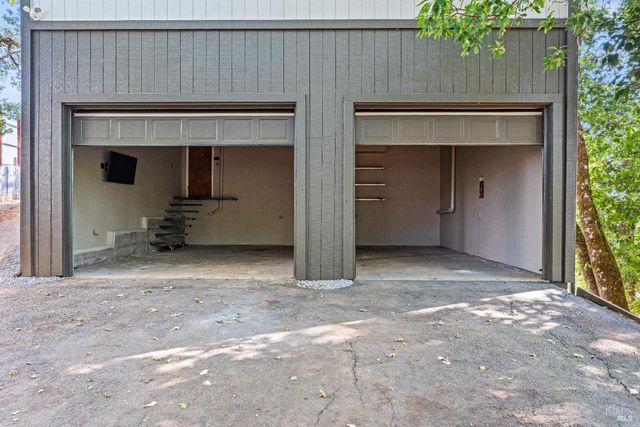 3850 Road B, Redwood Valley, CA 95470