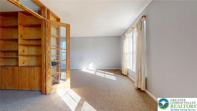 4039 Tournament Court, Upper Saucon Twp, PA 18034