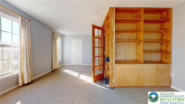 4039 Tournament Court, Upper Saucon Twp, PA 18034