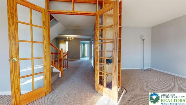 4039 Tournament Court, Upper Saucon Twp, PA 18034