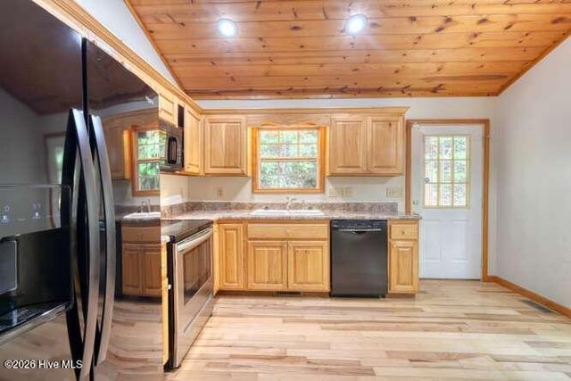73 Sargent Drive, Murphy, NC 28906