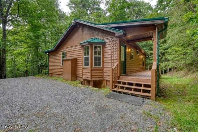 73 Sargent Drive, Murphy, NC 28906