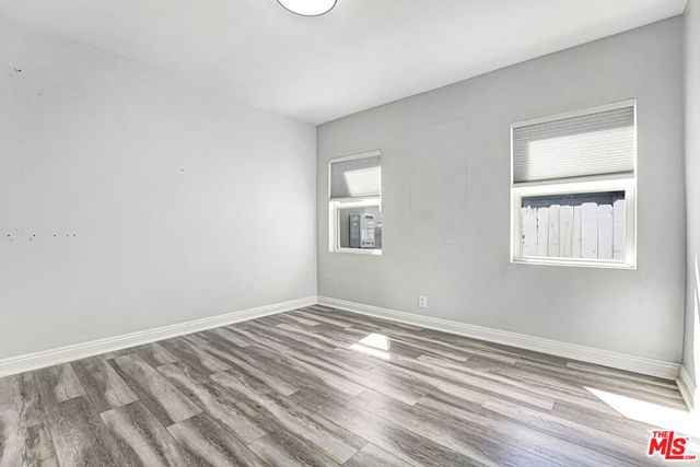 6659 Zelzah Avenue, Reseda, CA 91335