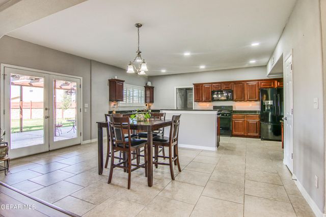 2605 SNOWY ROCK Place, El Paso, TX 79938