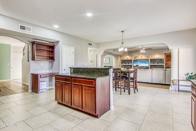 2605 SNOWY ROCK Place, El Paso, TX 79938