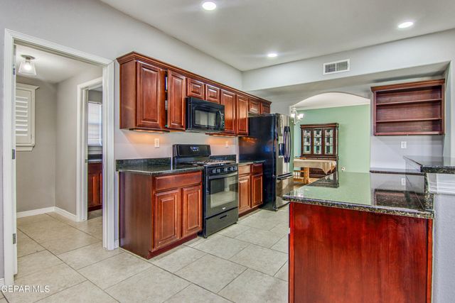 2605 SNOWY ROCK Place, El Paso, TX 79938