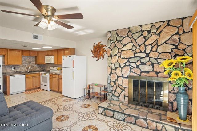 1081 Cove Rd 914, Sevierville, TN 37876