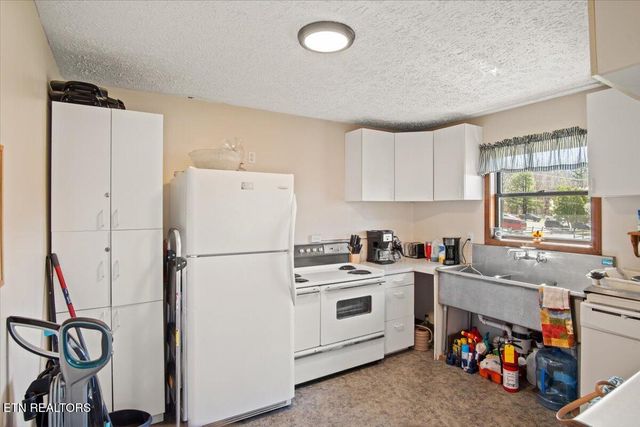 1081 Cove Rd 914, Sevierville, TN 37876