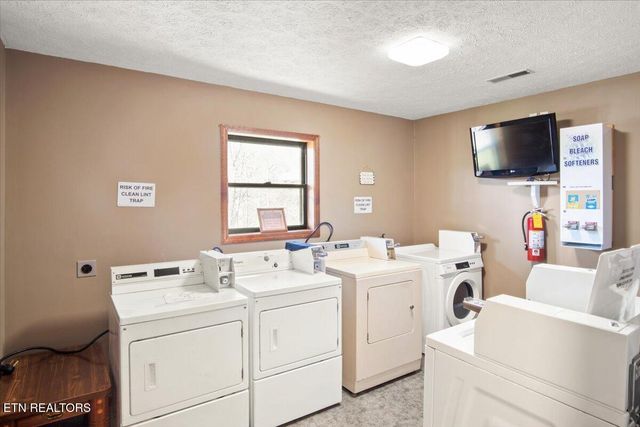1081 Cove Rd 914, Sevierville, TN 37876
