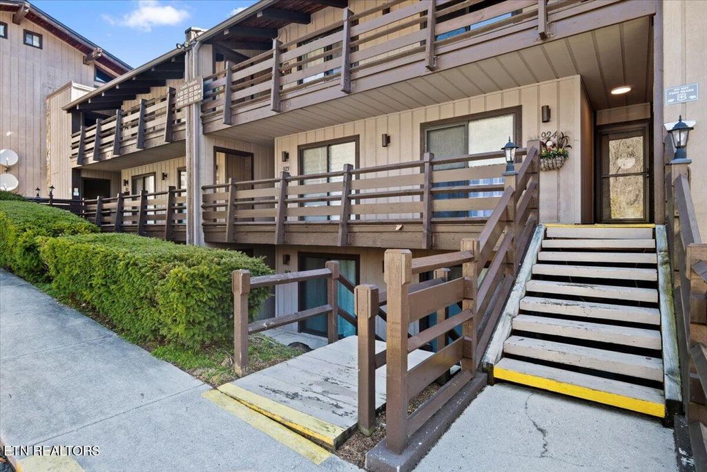 1081 Cove Rd 914, Sevierville, TN 37876