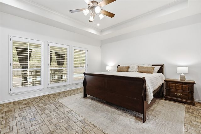 803 Buena Vista Dr, Rockport, TX 78382