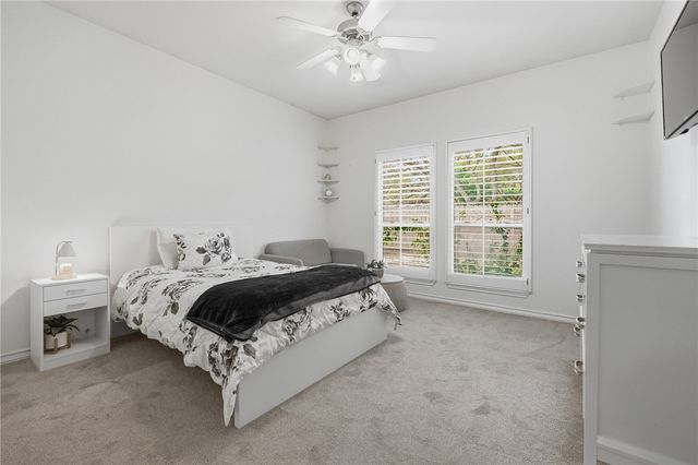 803 Buena Vista Dr, Rockport, TX 78382