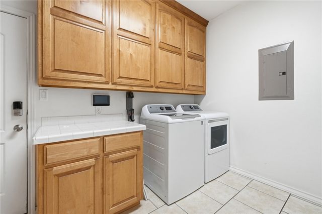 803 Buena Vista Dr, Rockport, TX 78382