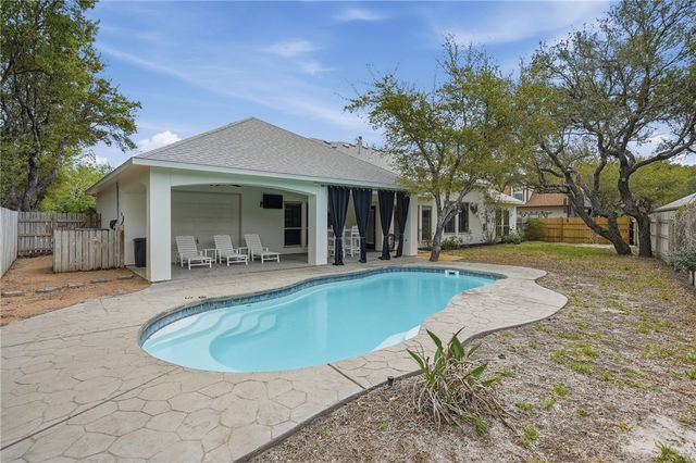 803 Buena Vista Dr, Rockport, TX 78382