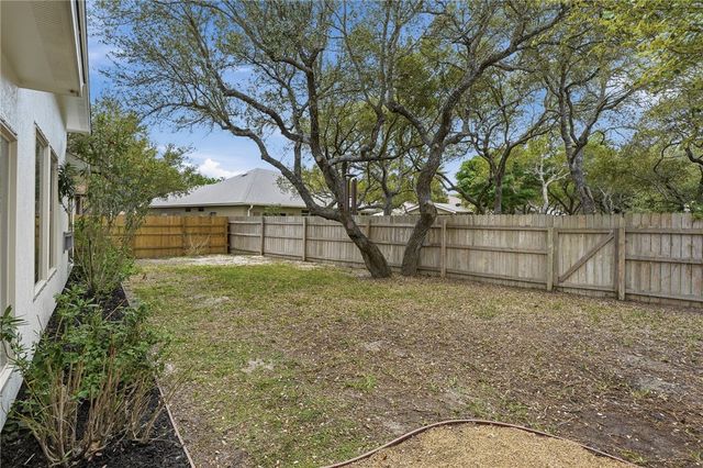 803 Buena Vista Dr, Rockport, TX 78382
