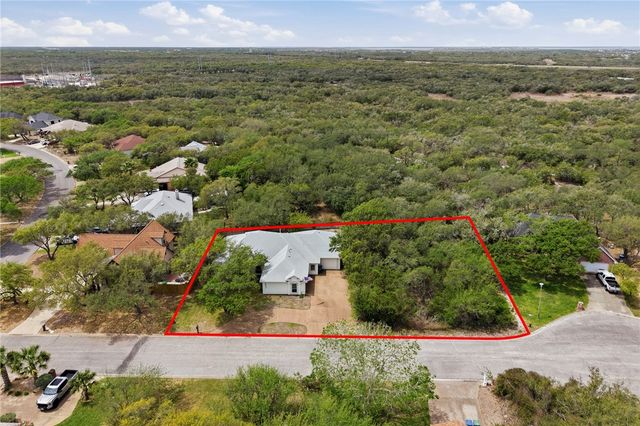 803 Buena Vista Dr, Rockport, TX 78382