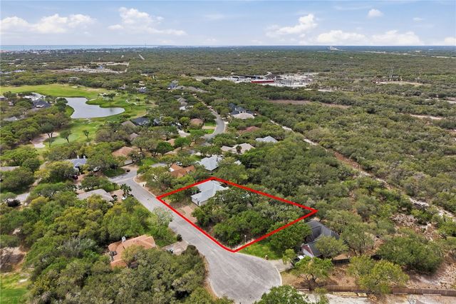 803 Buena Vista Dr, Rockport, TX 78382
