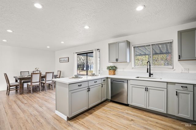 2405 Roosevelt Street, Caldwell, ID 83605