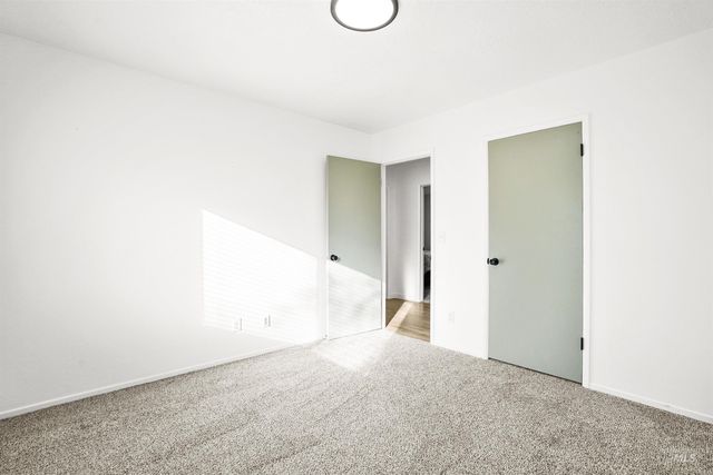 2405 Roosevelt Street, Caldwell, ID 83605