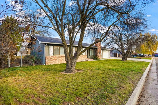 2405 Roosevelt Street, Caldwell, ID 83605