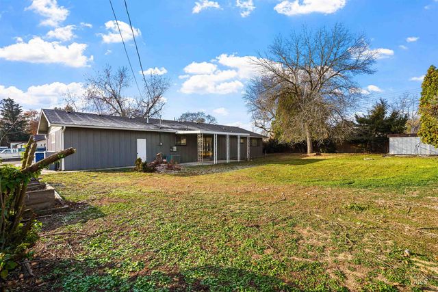 2405 Roosevelt Street, Caldwell, ID 83605