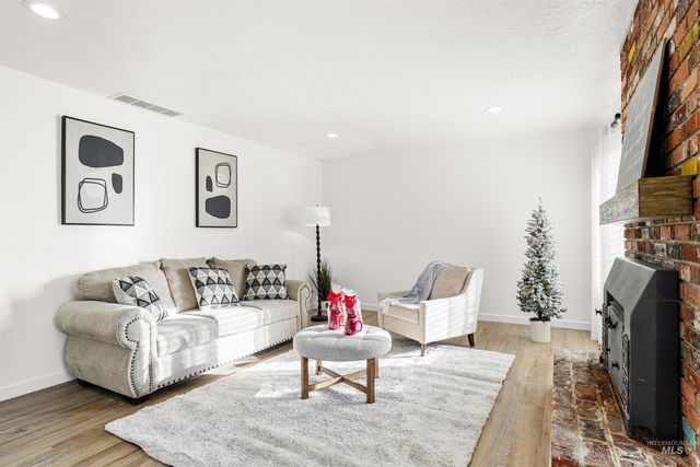 2405 Roosevelt Street, Caldwell, ID 83605