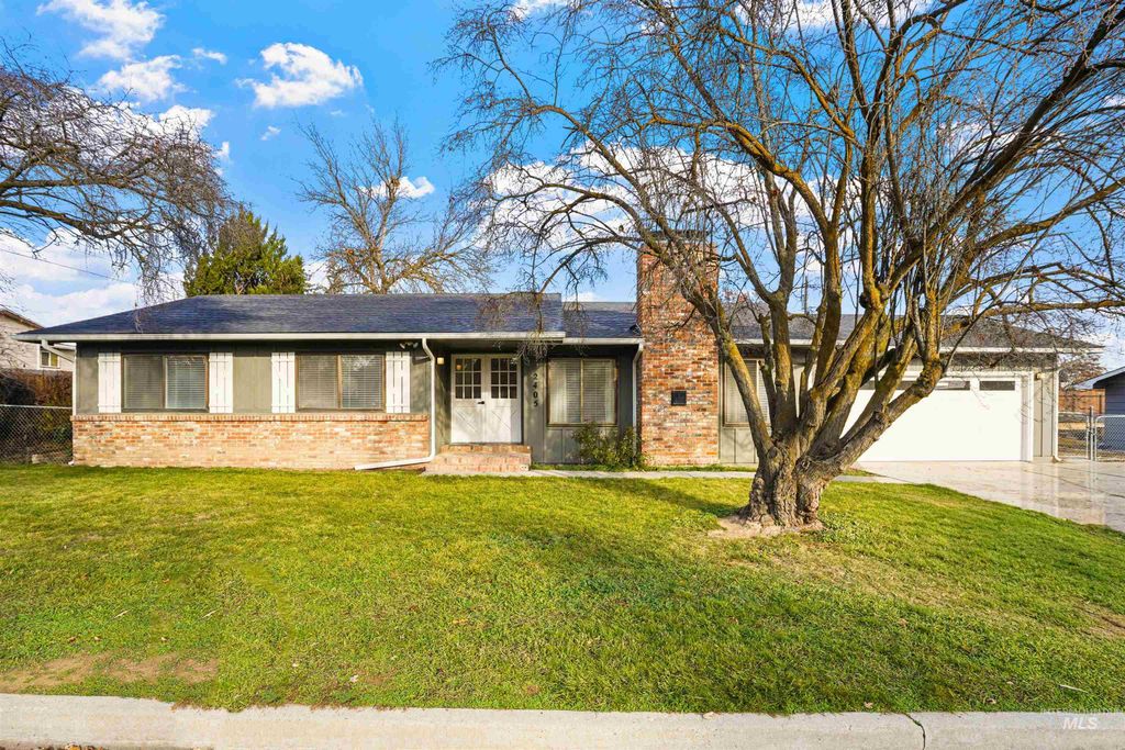 2405 Roosevelt Street, Caldwell, ID 83605
