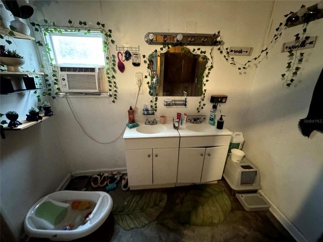 31526 VINE STREET, Sorrento, FL 32776