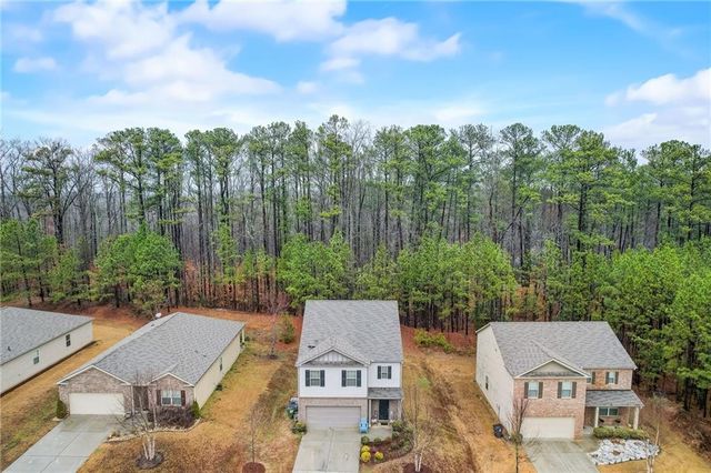 602 Dodson Lake Court, Fairburn, GA 30213