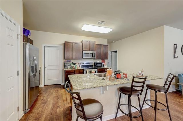 602 Dodson Lake Court, Fairburn, GA 30213