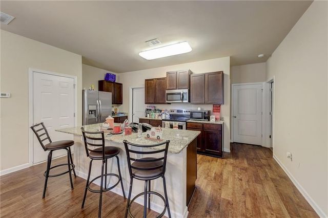 602 Dodson Lake Court, Fairburn, GA 30213