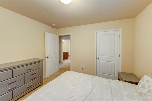 602 Dodson Lake Court, Fairburn, GA 30213