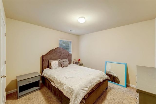 602 Dodson Lake Court, Fairburn, GA 30213