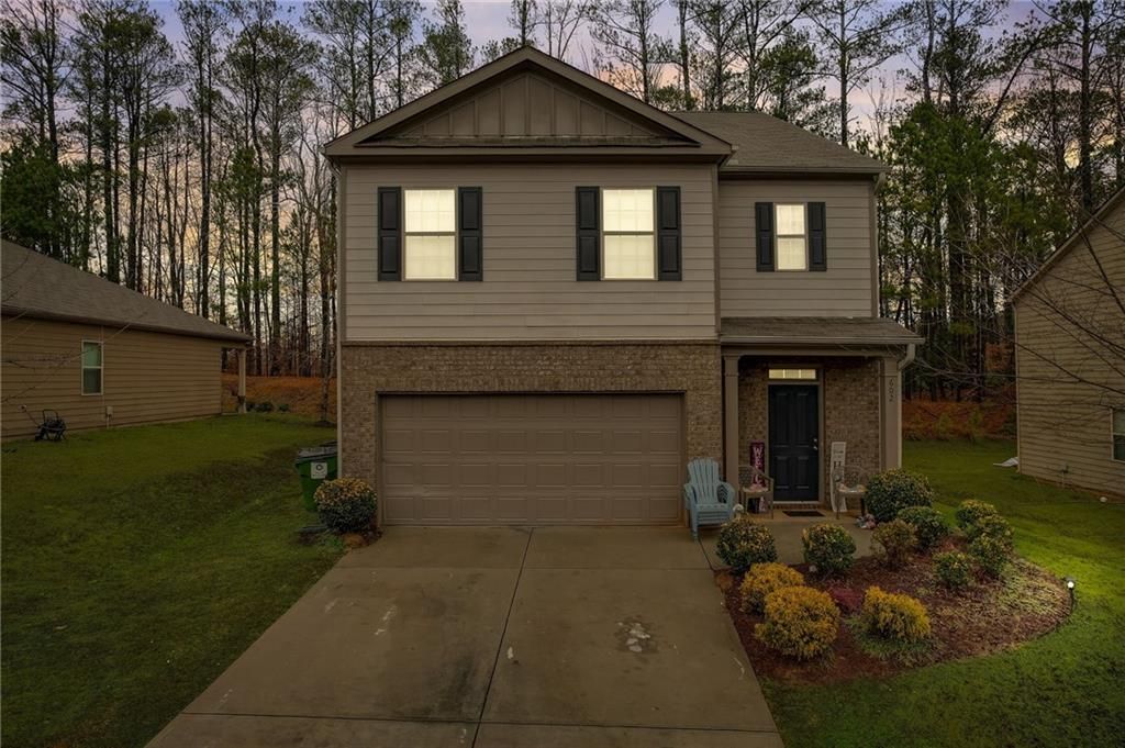 602 Dodson Lake Court, Fairburn, GA 30213