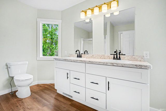 21475 Cheri Lane, Bristol, IN 46507