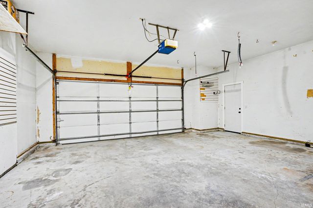 21475 Cheri Lane, Bristol, IN 46507