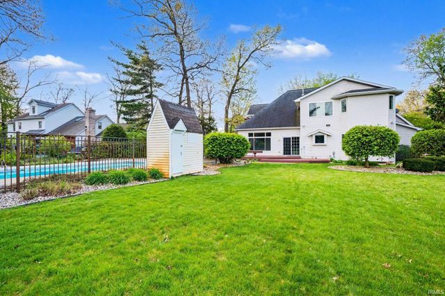 21475 Cheri Lane, Bristol, IN 46507