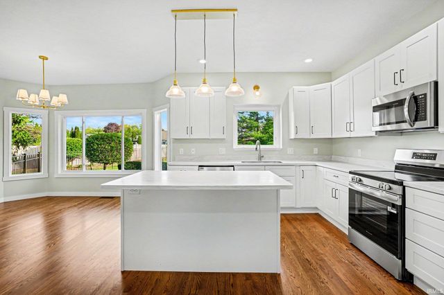 21475 Cheri Lane, Bristol, IN 46507