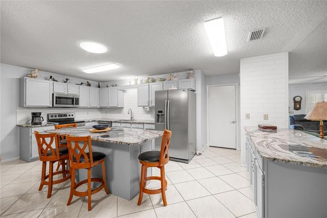 9438 SW 85TH AVENUE B, Ocala, FL 34481