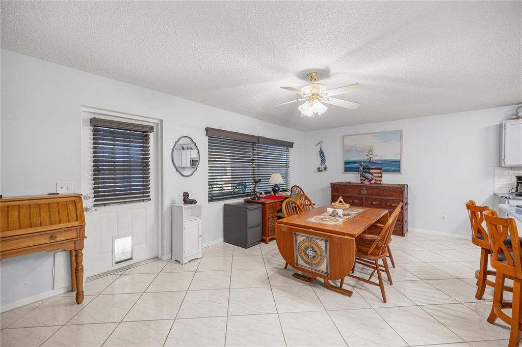 Image 8 of property listing at 9438 SW 85TH AVENUE B, Ocala, FL 34481
