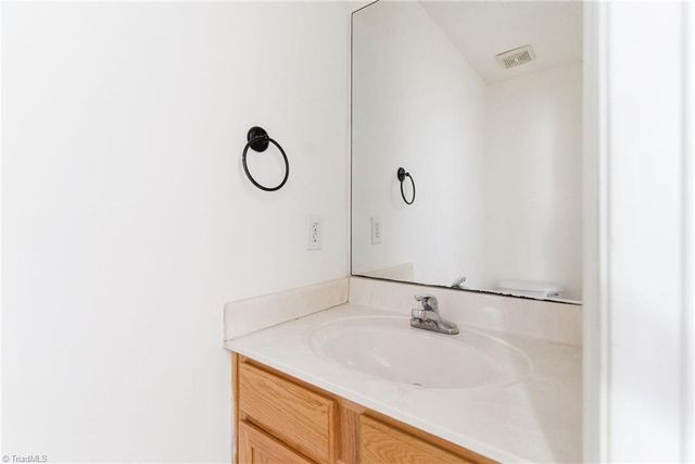 5058 Bartholomews Lane, Greensboro, NC 27407